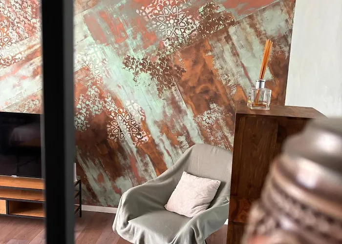 Mirvana Legacy Apartment *